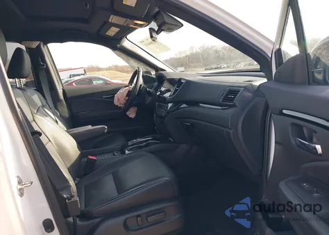 2019 Honda Passport Elite z USA, uszkodzony, nr VIN 5FNYF8H08KB025592